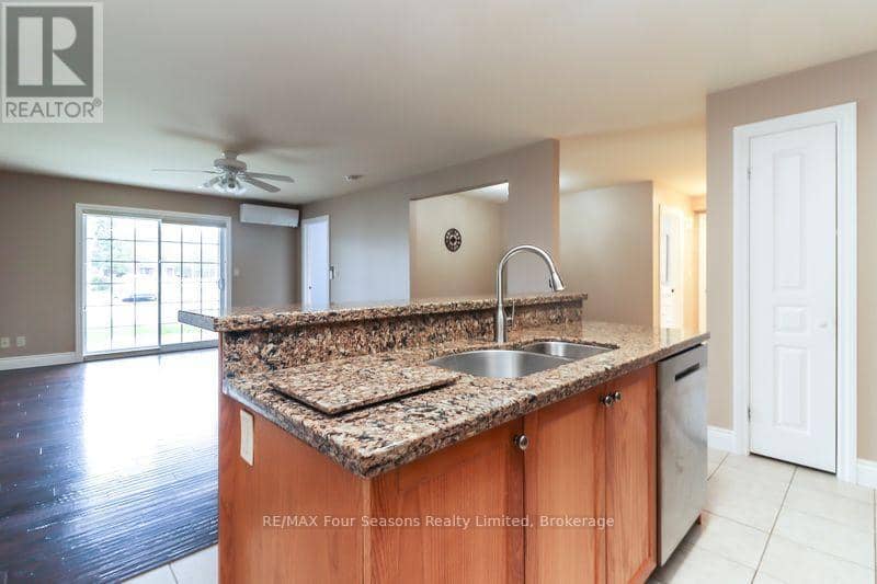 101 - 435 Walnut Street — photo 12 of 30