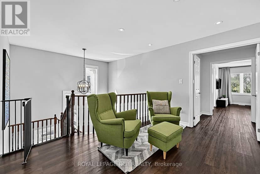 52 Hackett Street — photo 18 of 40