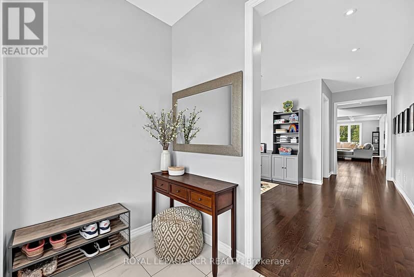 52 Hackett Street, East Gwillimbury, photo 3