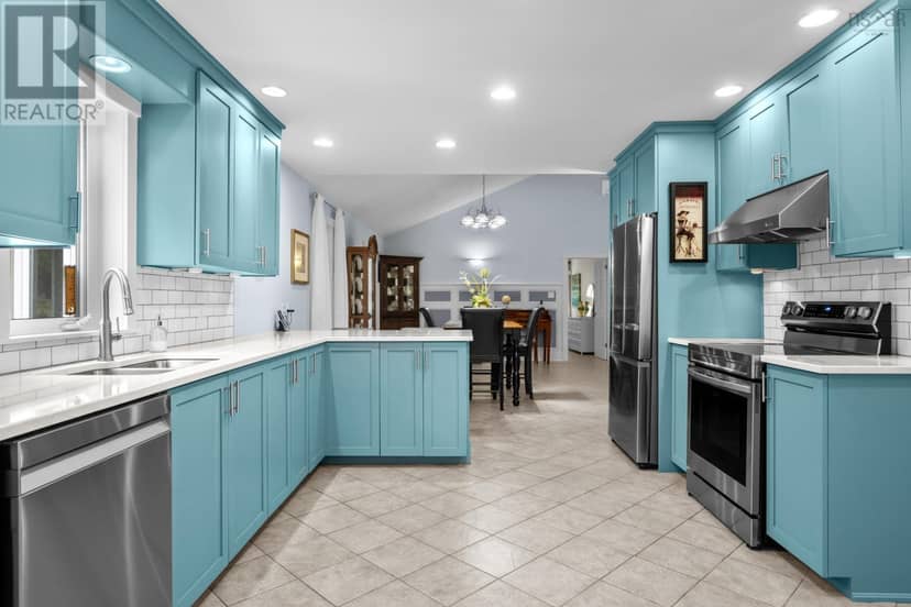 532 Oakland Road — photo 15 of 40