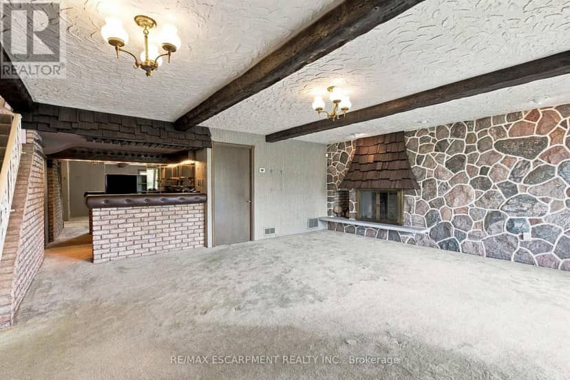 26 Leslie Drive — photo 33 of 40