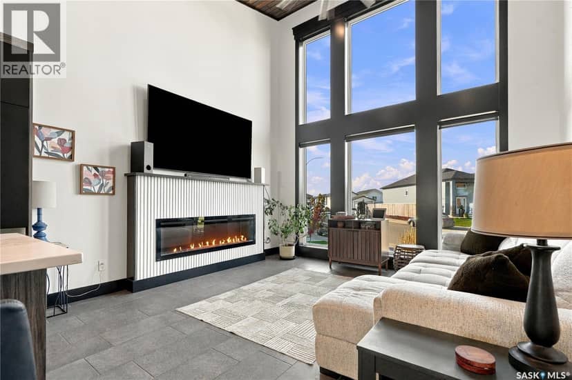 359 McArthur CRESCENT — photo 17 of 40