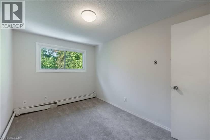 639 ALBERT Street Unit# 7 — photo 9 of 40