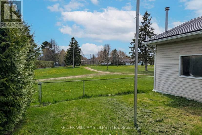 17 Nightingale Drive — photo 4 of 40