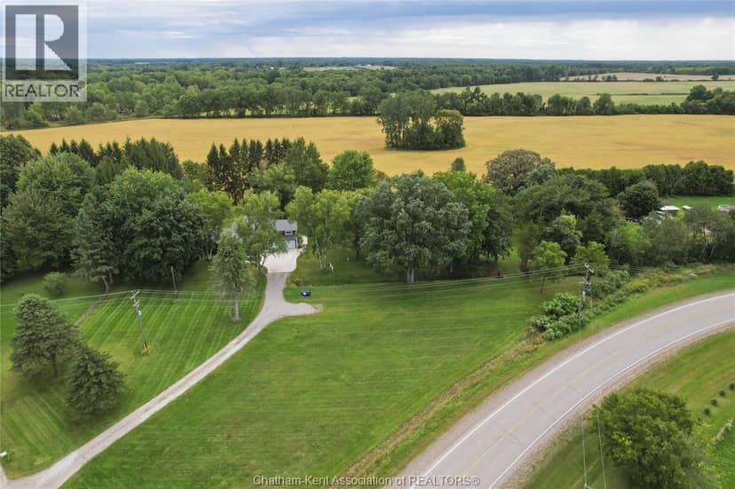 15198 St. Ignatius LINE, Bothwell, photo 2