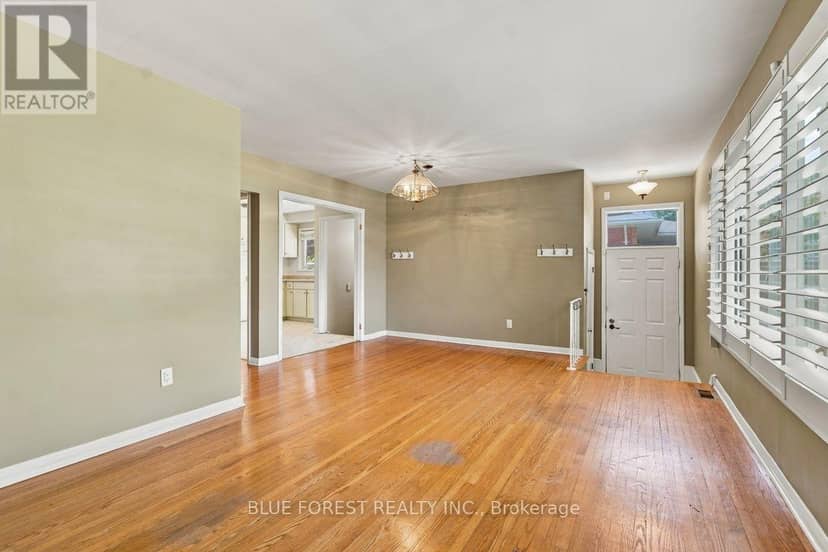 407 Vermont Avenue — photo 10 of 40