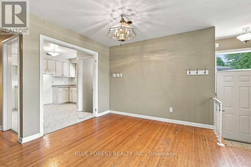 407 Vermont Avenue — photo 11 of 40
