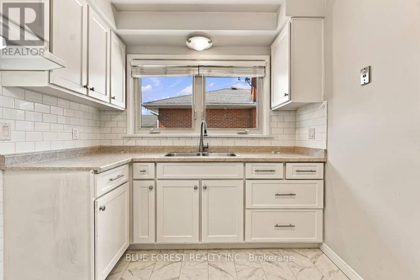 407 Vermont Avenue — photo 17 of 40