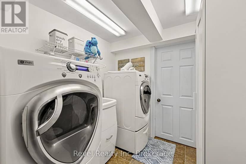33 Greenwood Drive — photo 32 of 40
