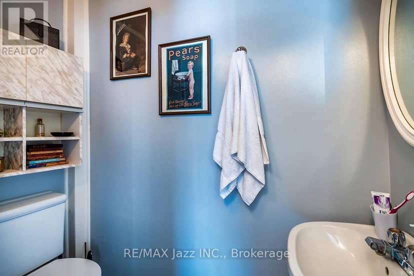 162 College Avenue — photo 7 of 24
