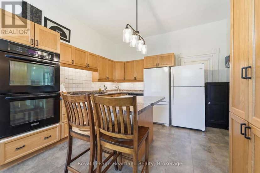 72 Colborne Street — photo 7 of 40