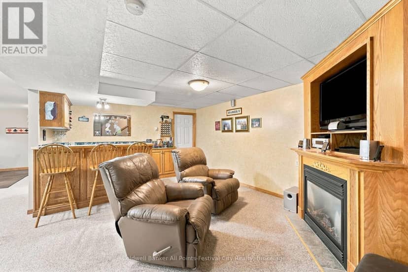 130 Brimicombe Crescent — photo 26 of 40