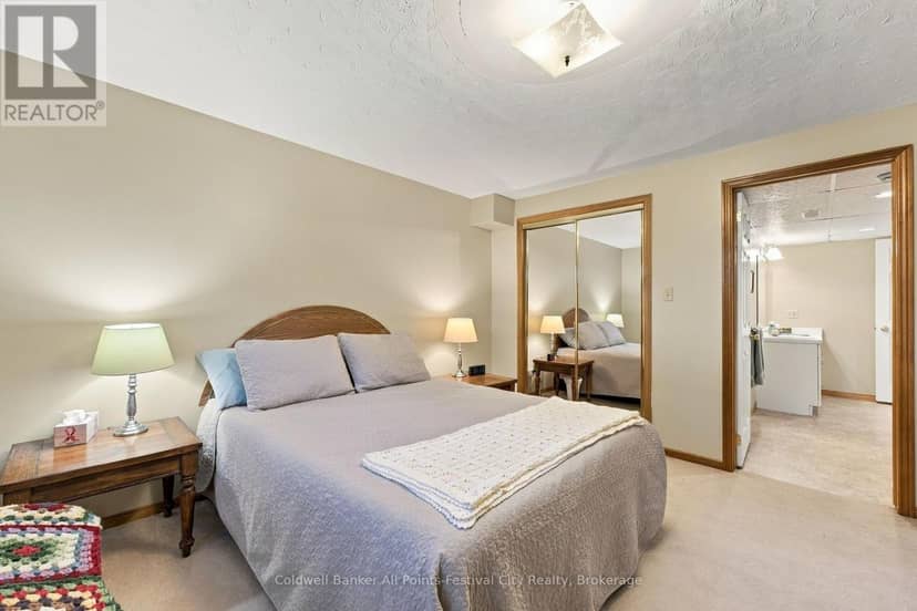 130 Brimicombe Crescent — photo 33 of 40