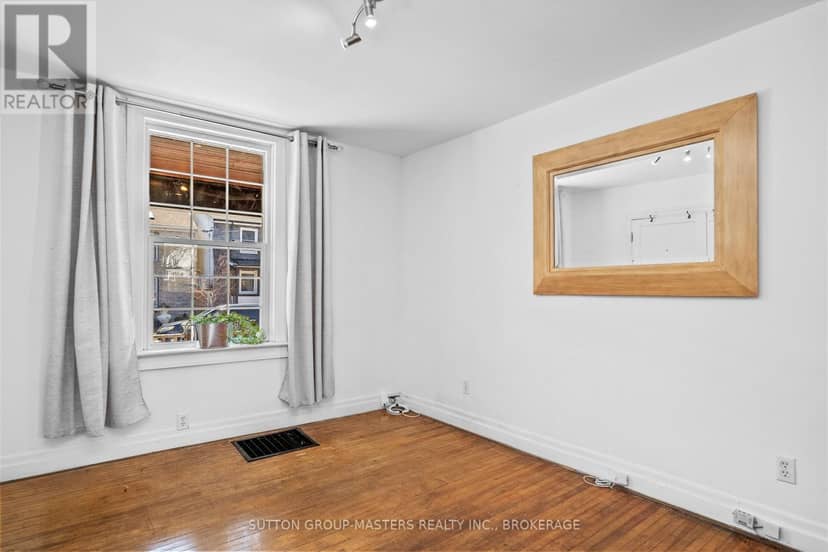 143-145 Ordnance Street — photo 26 of 40
