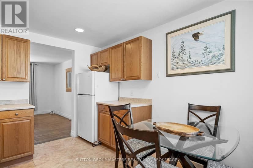 143-145 Ordnance Street — photo 31 of 40