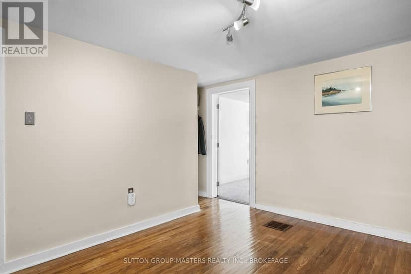 143-145 Ordnance Street — photo 37 of 40