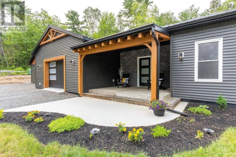 6718 1 Highway, Coldbrook, photo 2