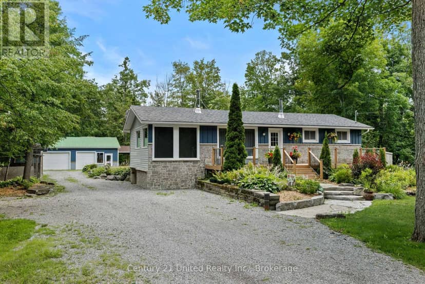 25 Sugarbush Boulevard — photo 2 of 40