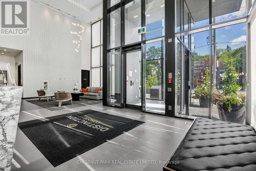 1802 - 11 Lillian Street, Toronto, photo 4