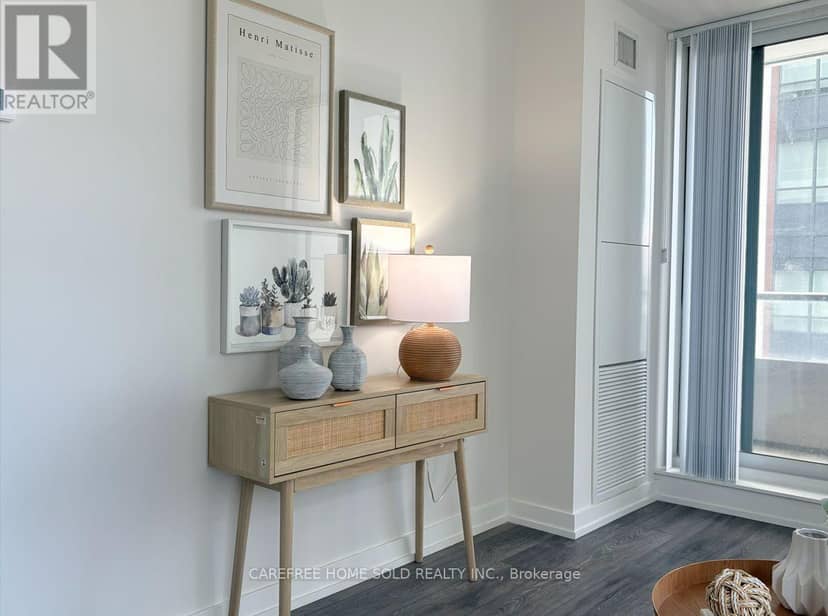711 - 225 Sumach Street — photo 10 of 21
