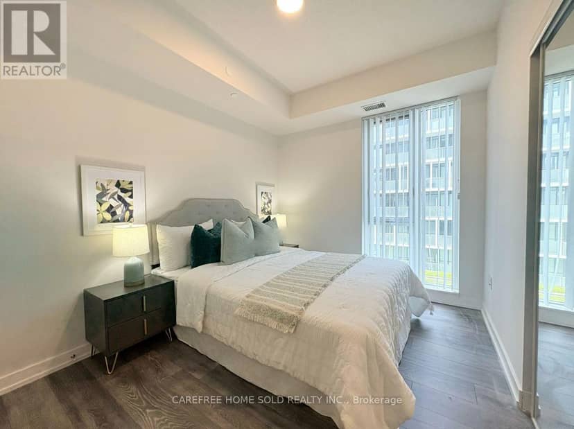 711 - 225 Sumach Street — photo 6 of 21