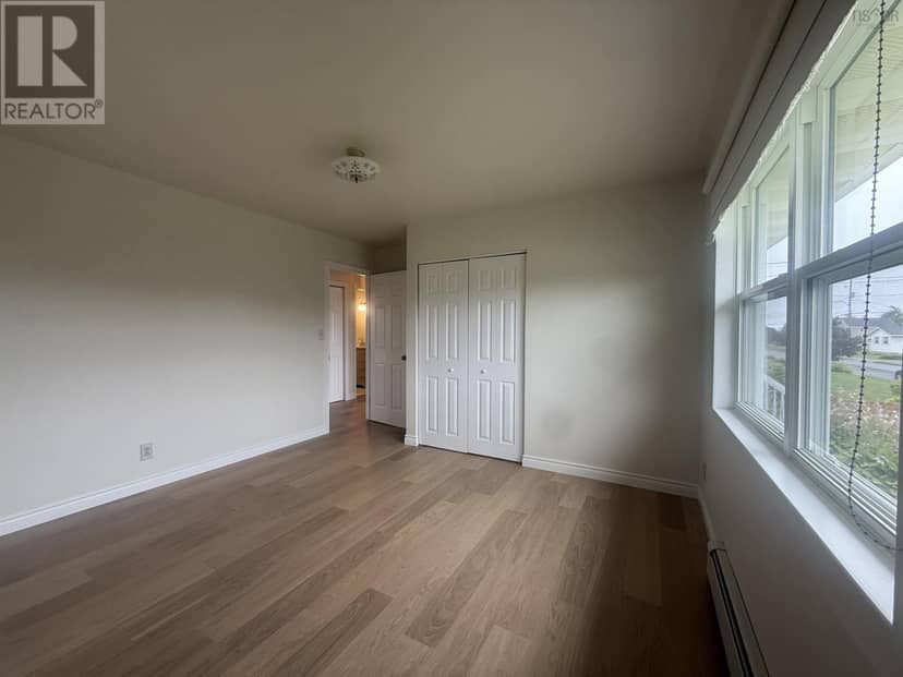 78 Currie St Street — photo 9 of 16