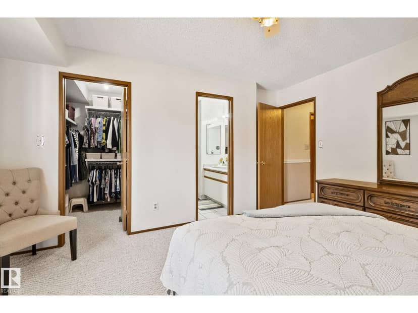 9532 175 AV NW NW — photo 16 of 34