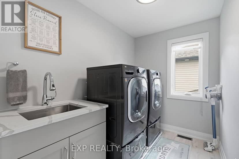 382 Dore Street — photo 22 of 40