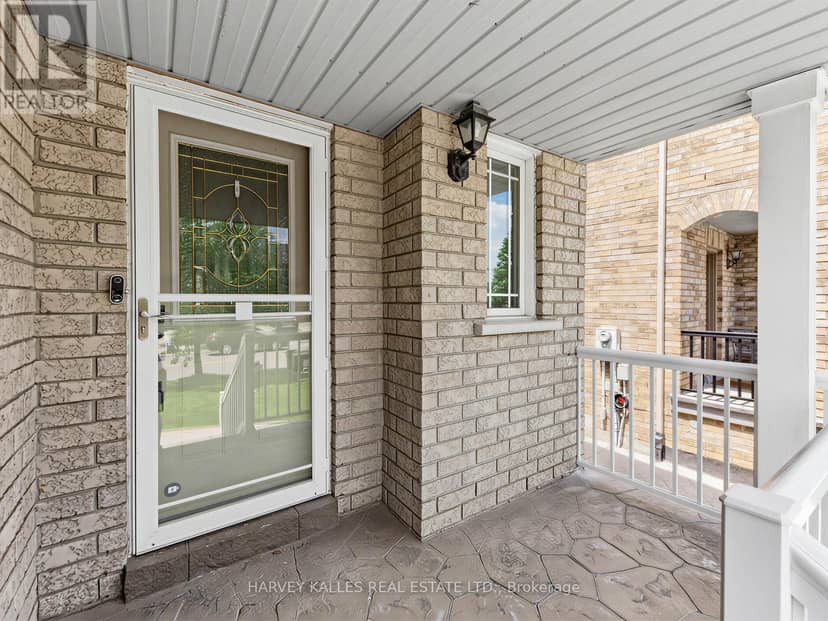 40 Blackthorn Drive — photo 3 of 40