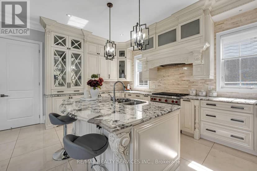 22 Giant Cedars Court — photo 11 of 40