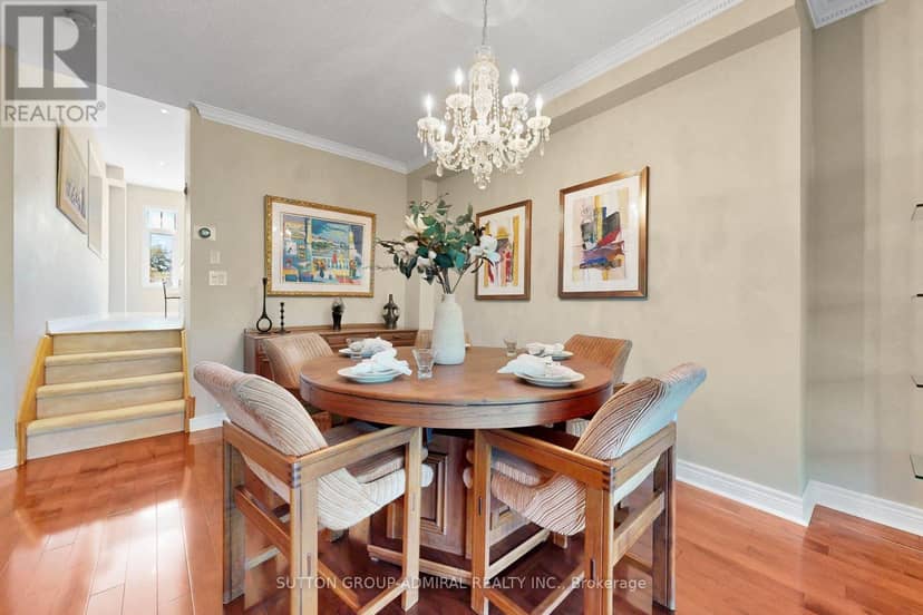 2002 John Street, Markham, photo 4