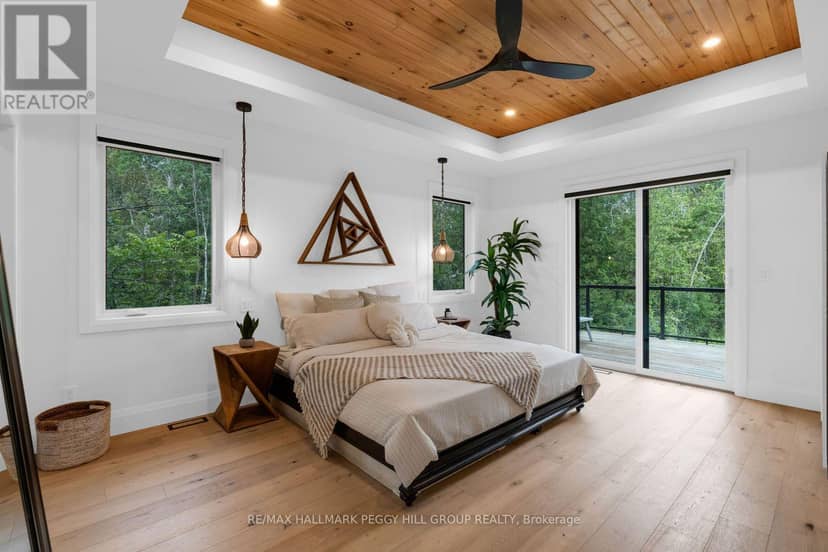 39 Marilyn Avenue S — photo 10 of 28