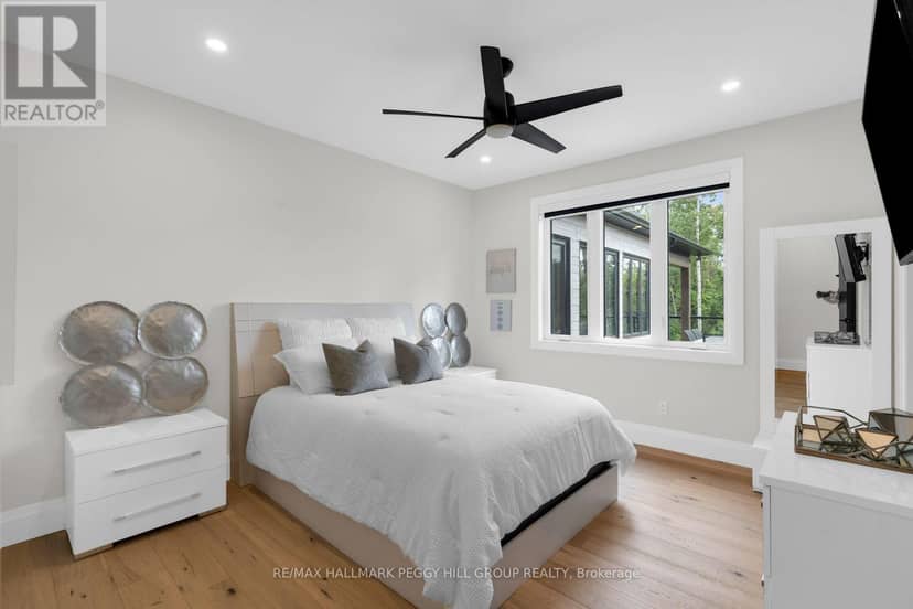39 Marilyn Avenue S — photo 14 of 28