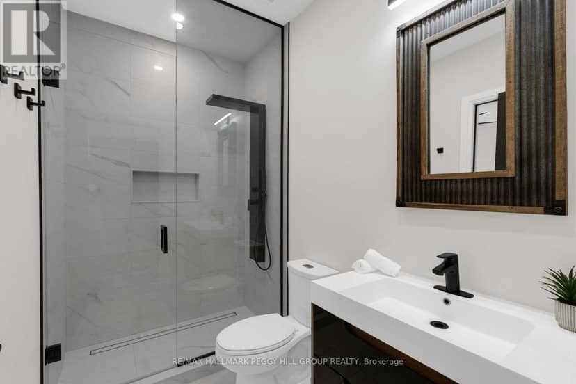 39 Marilyn Avenue S — photo 15 of 28
