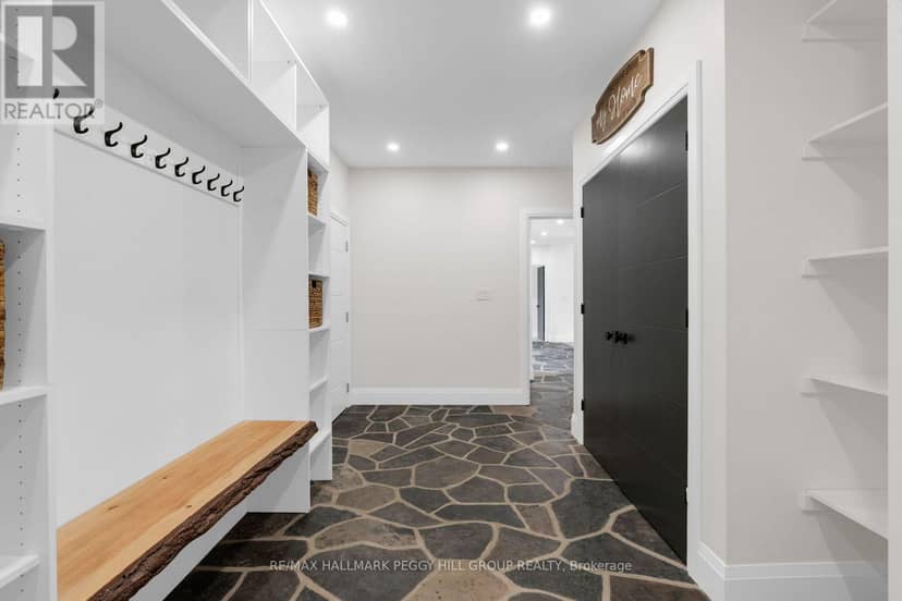 39 Marilyn Avenue S — photo 18 of 28