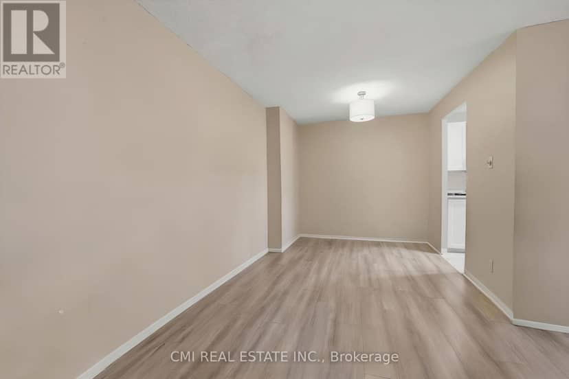 308 - 3 Lisa Street — photo 14 of 40
