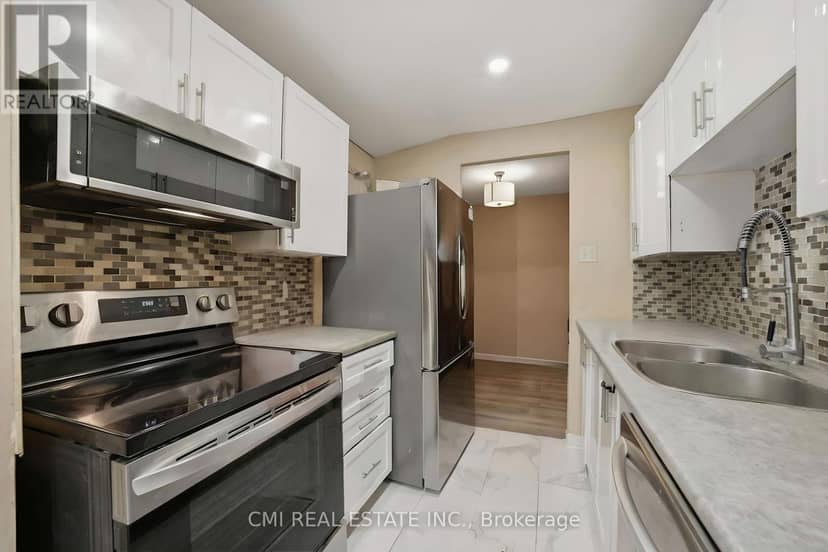308 - 3 Lisa Street — photo 19 of 40