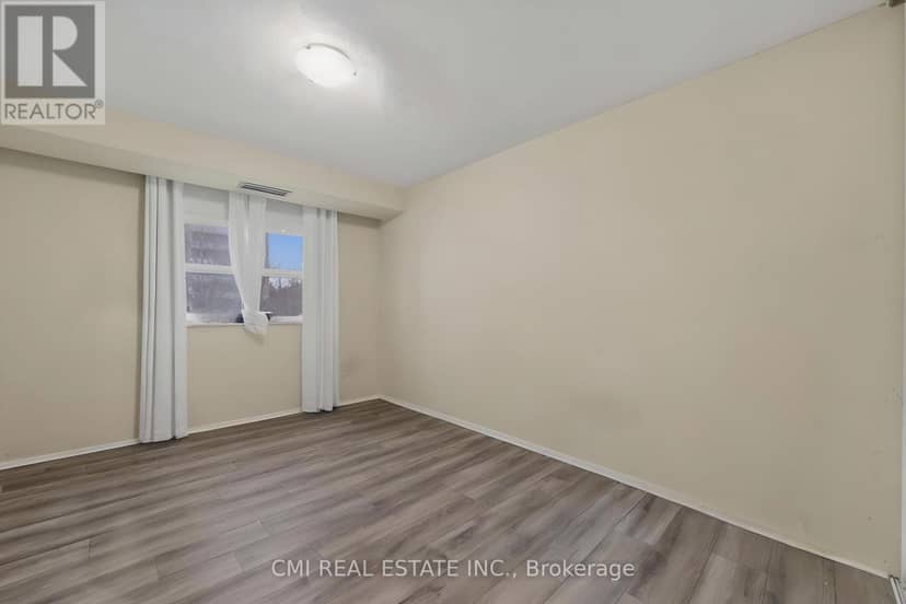 308 - 3 Lisa Street — photo 30 of 40