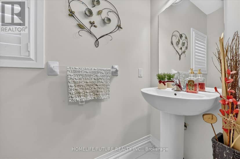 14 Lamb Avenue — photo 18 of 40