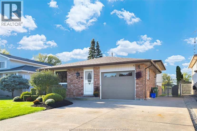 458 Desjardins Crescent, Belle River, photo 4