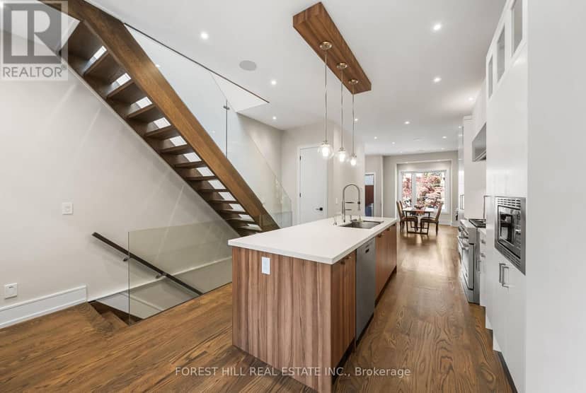 175 Ranleigh Avenue — photo 13 of 40