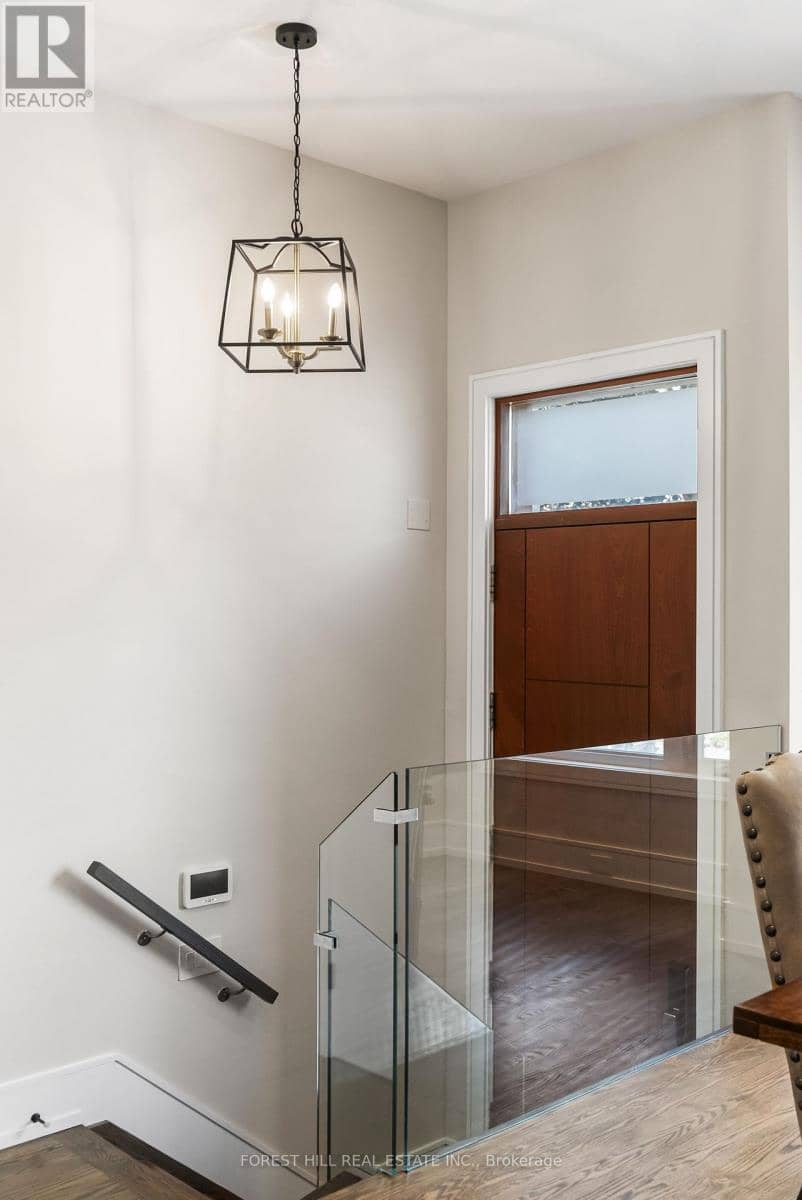 175 Ranleigh Avenue, Toronto, photo 2