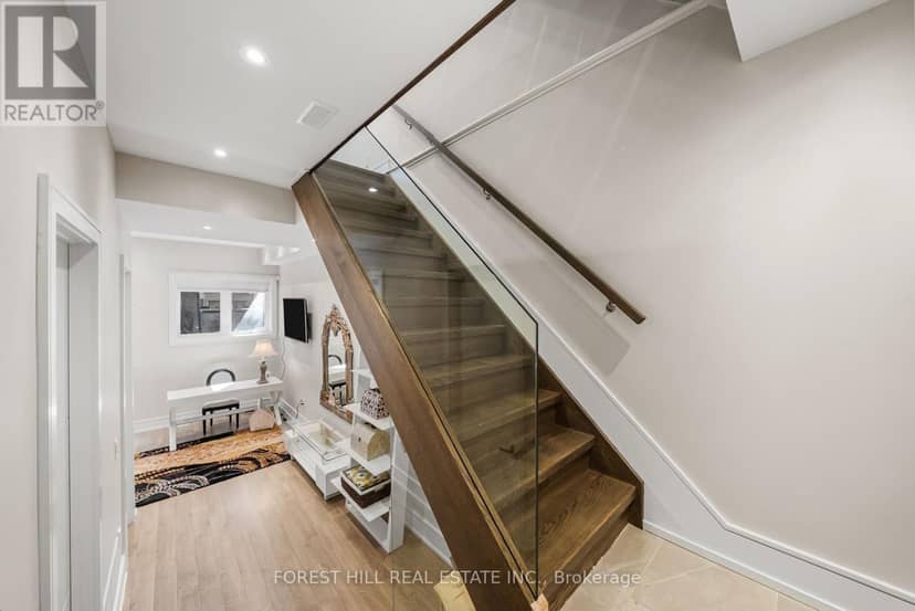 175 Ranleigh Avenue — photo 34 of 40