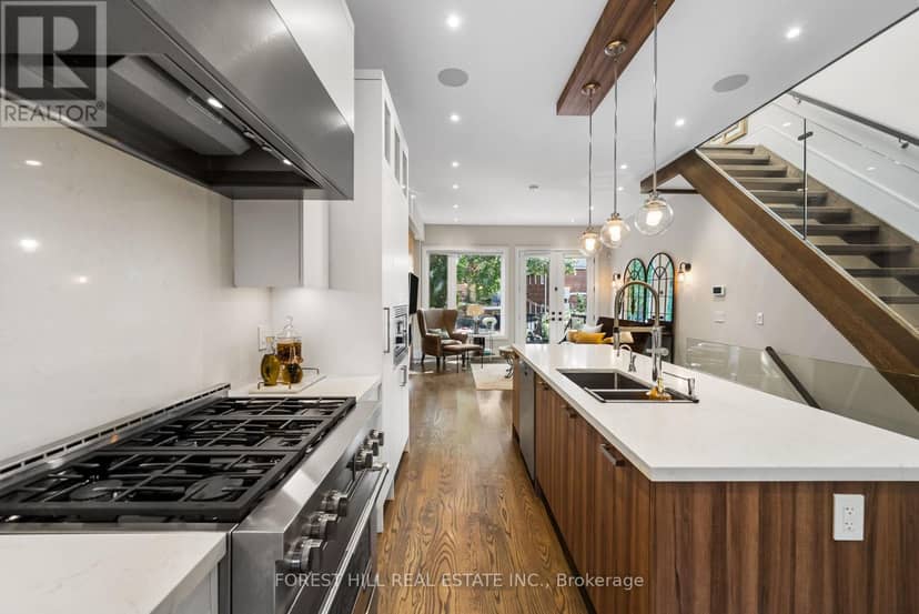 175 Ranleigh Avenue — photo 9 of 40