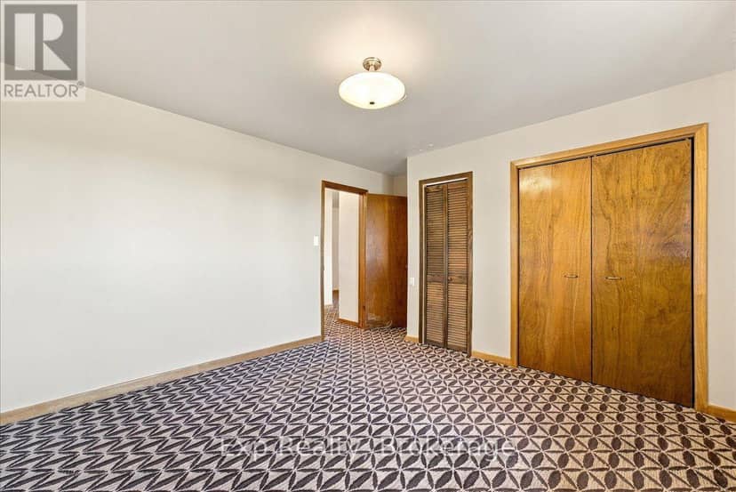 863 Wedgewood Court — photo 20 of 39