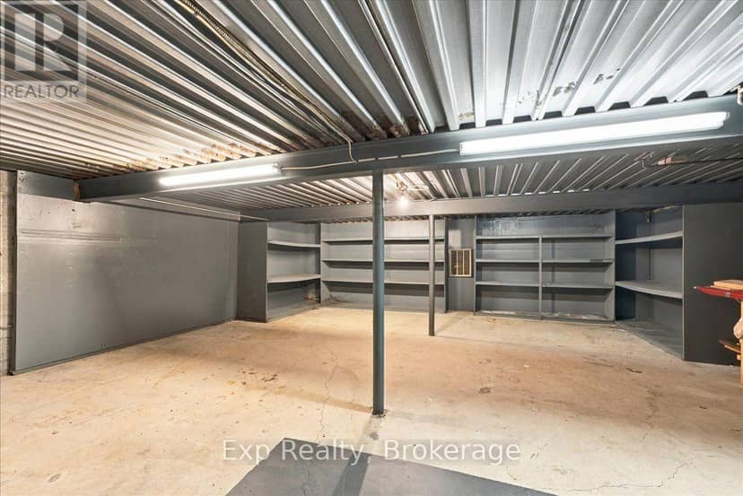 863 Wedgewood Court — photo 33 of 39