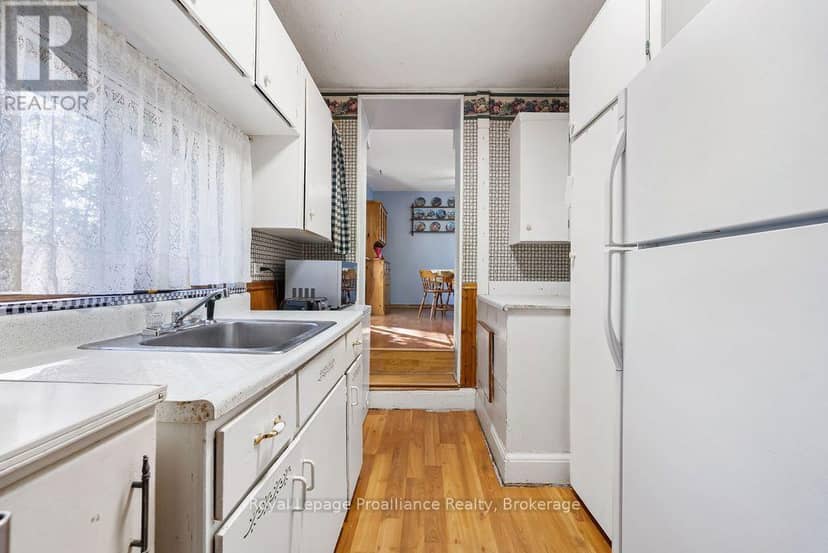 151 Stanley Street — photo 13 of 31