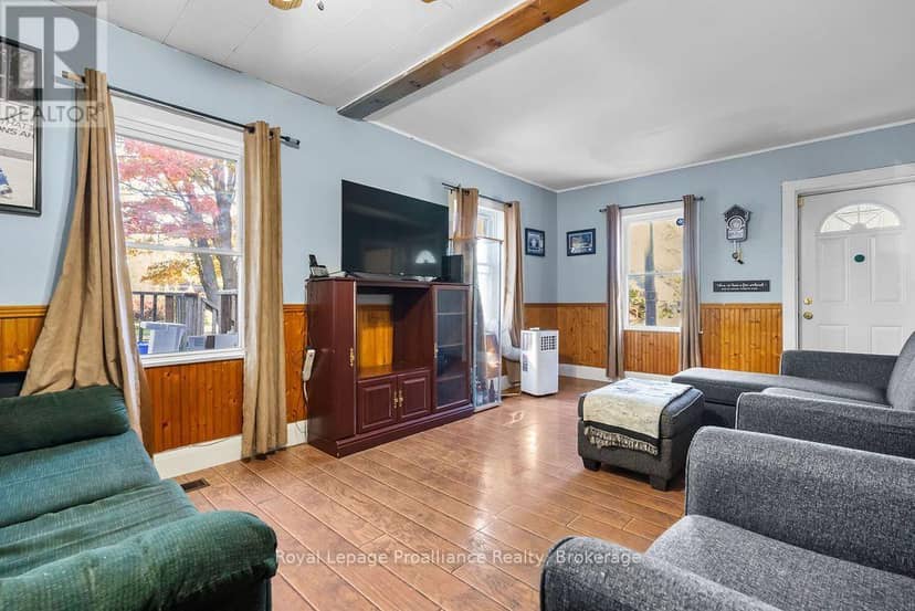 151 Stanley Street — photo 3 of 31
