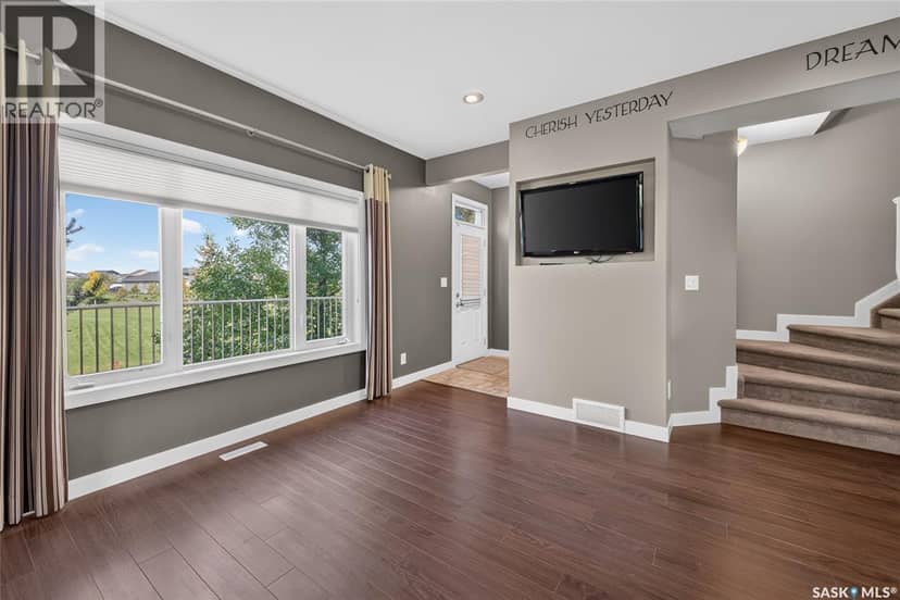 16 215 Hampton GREEN — photo 16 of 40