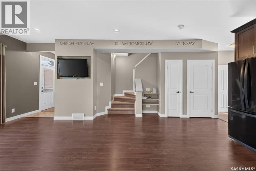 16 215 Hampton GREEN — photo 19 of 40